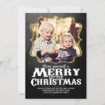 金ゴールドグリッターとChalkboardクリスマスフォトカード シーズンカード<br><div class="desc">この黒板の写真クリスマスカードでトレンドに入れ！このデザインは、デジタル金ゴールドグリッター画像のヒントを持つ黒板の背景を特徴とする。</div>