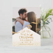 金ゴールドグリッター初めてのクリスマスを家族の写真として シーズンカード (スタンド正面)