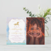 金ゴールドグリッターUnicorn写真Any Age誕生日 招待状 (スタンド正面)