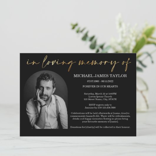 金ゴールドシンプルアーチの写真を愛の記憶の葬儀で 招待状 (スタンド正面)