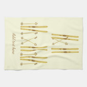 金ゴールドスキーポール |ヴィンテージスキーイラストレーションクリーム キッチンタオル (横)