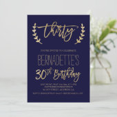 金ゴールドタイポグラフィフェイクネービーブルー30歳誕生日 招待状 (スタンド正面)