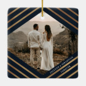金ゴールドダイヤモンドネイビー2フォトメリー結婚したクリスマス セラミックオーナメント (裏面)