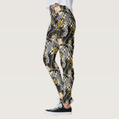 金ゴールドチェーンチェスとヘビluxury_denser more レギンス (左)