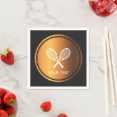 金ゴールドテニスラケットスポーツテーマ選手のカスタム文字 スタンダードカクテルナプキン (インサイチュ)