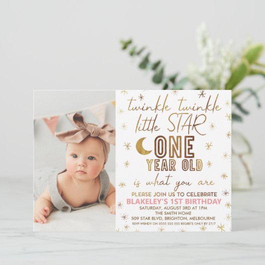 金ゴールドトゥインクルトゥインクルリトルスターフォト誕生日 招待状 (スタンド正面)