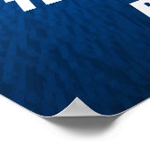 金ゴールドトーンサッカーヘルメット青い背景 ポスター (角)