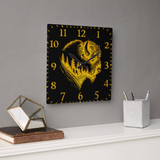 金ゴールドバイソンポートレートとフォレストシルエットデザイン スクエア壁時計