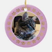金ゴールドパウェプリントネコの初めてのクリスマス写真 セラミックオーナメント (裏面)