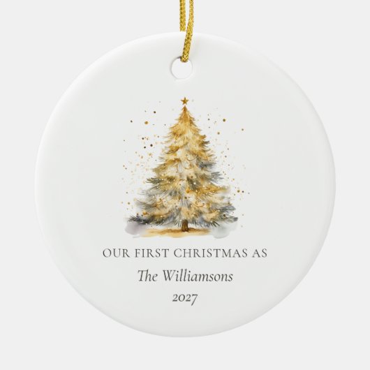 金ゴールドパーソナライズされたクリスマスツリー最初の結婚した日 セラミックオーナメント (正面)