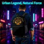 金ゴールドビソンが月明かりの山の空を徘徊 プリントバックパック