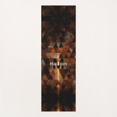 金ゴールドビームの幾何学的なスパーリー宇宙モノグラム ヨガマット (正面)