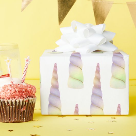 金ゴールドピンクパープルライムユニコーン誕生日 ラッピングペーパー (誕生日パーティー)