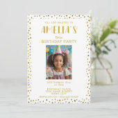 金ゴールドフェイクグリッターキッズガールフォト誕生日 招待状 (スタンド正面)