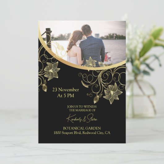 金ゴールドフラワーオンブラック招待状 セーブザデート (スタンド正面)