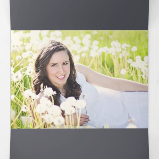 金ゴールドフレームグレー背景卒業写真 三つ折りクリスマスカード (内部中)