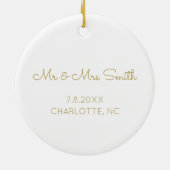 金ゴールドフローラ結婚ハートの日付場所 セラミックオーナメント (裏面)