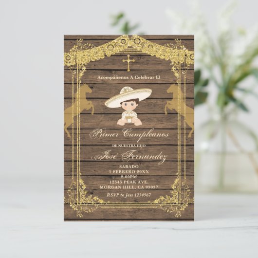 金ゴールドブラウンプライマークンプレアーノスウノフィエスタ誕生日 招待状 (スタンド正面)