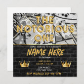 金ゴールドブラックグラフィティクラウンラスタッドワン誕生日 招待状 (正面/裏面)