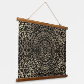 金ゴールドブラックマンダラシットリップ(幻覚体験)のようなクサイケデリックピー 吊り下げ型タペストリー (傾斜あり)