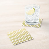 金ゴールドホイルの白いダイヤモンドの円パターン スクエアペーパーコースター (インサイチュ)