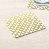 金ゴールドホイルの白いダイヤモンドの円パターン スクエアペーパーコースター (アングル)