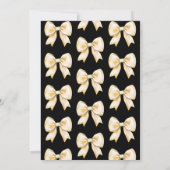 金ゴールドボウコケットスクリプトスウィート16パーティーブラック 招待状 (裏面)