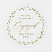 金ゴールドボタニカル私たちの初めてのクリスマス 婚約した メタルオーナメント (正面)