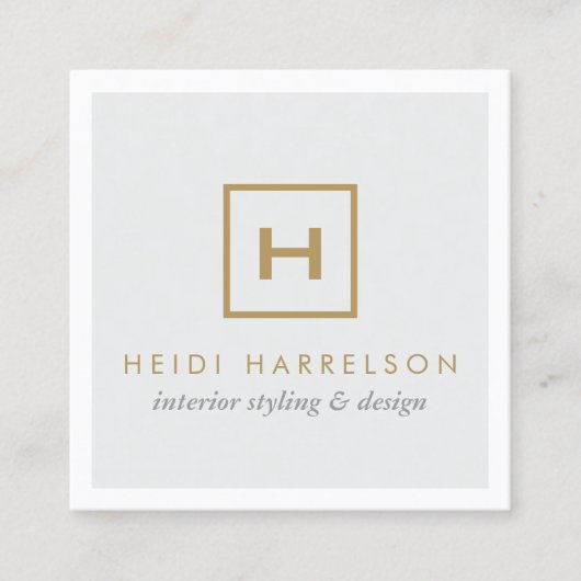 金ゴールドボックスのロゴモノグラムのライトグレー スクエア名刺 (正面)