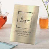 金ゴールドミニマリストのビジネスロゴプロフェッショナル モダン 台座サイン (インサイチュ)