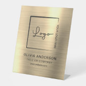 金ゴールドミニマリストのビジネスロゴプロフェッショナル モダン 台座サイン (正面)