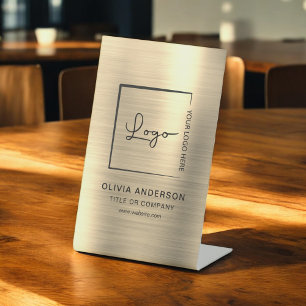 金ゴールドミニマリストのビジネスロゴプロフェッショナル モダン 台座サイン