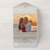 金ゴールドミニマルモダンビーチ結婚式 オールインワン招待状 (外側)