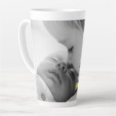 金ゴールドミニマル写真母の日のラテマグカップ カフェラテマグ (左アングル)