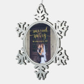 金ゴールドメリー&結婚した |フォトホリデーオーナメント スノーフレークピューターオーナメント (右)