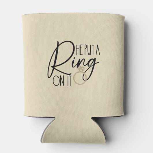 金ゴールドモダンブラックネーム彼はそれにリングや輪を置いた 缶クーラー (裏面)