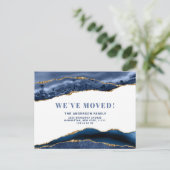 金ゴールドモダンブルーアゲート大理石動きアナウンスメント ポストカード (スタンド正面)