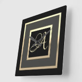 金ゴールドモノグラムイニシャルフレーム任意の色 スクエア壁時計 (傾斜)