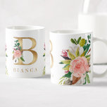 金ゴールドモノグラムウォーターフローラ植物学 コーヒーマグカップ<br><div class="desc">装飾的なパーソナライズされた水色のフローラと葉のイラストレーションを特徴とする金ゴールド文字フェイク"B"モノグラム付きコーヒーマグ。自分のカスタマイズ名前で簡単に作るユニークか、愛する人に贈る。</div>
