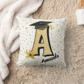 金ゴールドモノグラム卒業ピローギフト。 クッション (ブランケット)