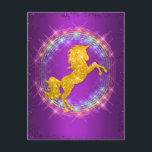 金ゴールドユニコーンレインボークスパープル シーズンポストカード<br><div class="desc">キラキラ輝く黄金のユニコーンは、その後脚で育ち、きらびやかな輝きの虹の円の中に、すべての豪華な金属製の紫の背景の。(誰かの名離れ前で好きなだけのパーソナライズするのに十分な空間が底にもしある)。この美しい紫のユニコーンのカードは素晴らし、誕生日の挨拶か、若いユニコーンの愛かわいらし者の寝室の壁のための飾りだけを作るだろう。</div>