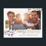 金ゴールドレッドベリー写真フレーム |メリークリスマス ポストカード<br><div class="desc">このお洒落とフェスティバルの休日のクリスマスポストカードはフォトフレームとウィンターベリーを備え、メリークリスマスとハッピーニューイヤーを言う！2枚目の写真、差出人住所、および簡単とクイックホリデーカスタムカードの郵送のための事前印刷されたメッセージを追加。</div>
