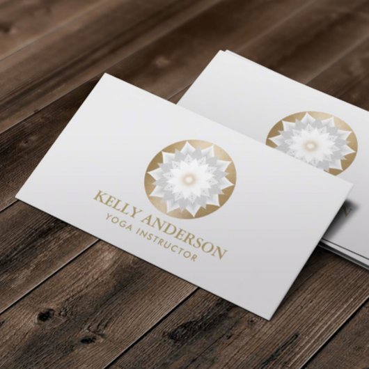 金ゴールドロータロゴヨガインストラクターサロンスパ 名刺