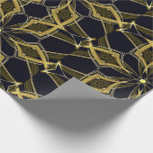 金ゴールド万華鏡のように千変万化するパターンオン黒い布 ラッピングペーパー (角)