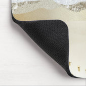 金ゴールド冬の日没の山の反射(水) マウスパッド (コーナー)