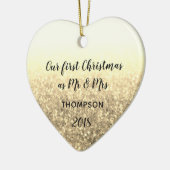金ゴールド初めてのクリスマスミスター・アンド・ミセス結婚した・カップル セラミックオーナメント (左)