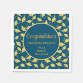 金ゴールド卒業キャップが青に揺れパーソナライズされたる スタンダードカクテルナプキン (正面)