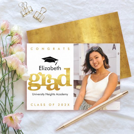 金ゴールド卒業写真はっきりしたモダンタイポグラフィキャップ 案内状