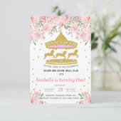 金ゴールド回転木馬女の子の最初の1歳の誕生日の招待。 招待状 (スタンド正面)