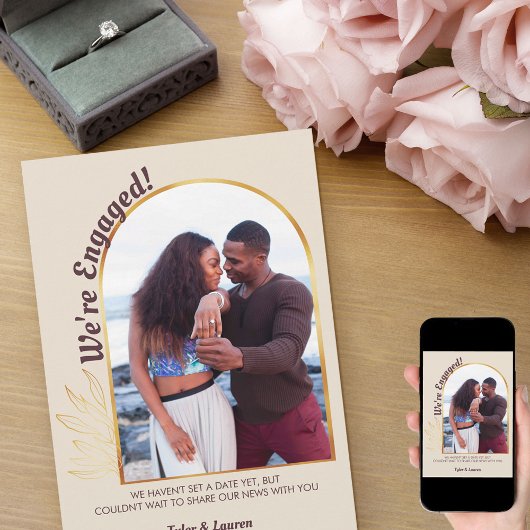 金ゴールド婚約したアーチフォトシャンパン婚約 案内状